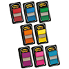 Bunte Post-it® Haftstreifen in verschiedenen Farben auf einer Verpackung.