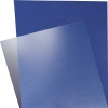 Glasklare Deckblätter und blaue Deckfolie im Vergleich, beide im DIN A4 Format.