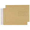 Versandtasche aus Natronpapier mit Fenster, 100 % recycelt, im DIN C5 Format.