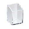Transparenter Acryl-Stifteköcher mit schräger Oberkante und rechteckiger Basis.