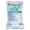 Sack mit 25 kg Regenit Regeneriersalz für Wasserenthärtungsanlagen.