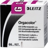 Leitz Buchstabensignal Orgacolor® in violett auf einer Trägerbandrolle verpackt.