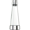 Karaffe mit schlankem Design und automatischer Verschlusskappe aus transparentem Glas und Metall.