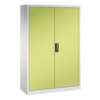 Flügeltürenschrank in lichtgrau mit grünen Türen, 1.200 x 1.950 x 500 mm.