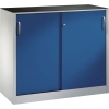 Zweifarbig blauer Werkzeugschrank mit Schiebetüren und zentralem Verschluss.