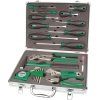 Werkzeugkoffer mit 24 verschiedenen Handwerkzeugen in einem silbernen Gehäuse.