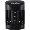 Energizer Akkuladegerät Pro Charger mit Platz für vier Akkus und drei Ladeanzeigen.