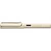 Lamy Füllfederhalter Lx in Beige mit silbernem Clip, im geschlossenen Zustand.
