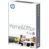 HP Kopierpapier Home & Office DIN A4 in einer Verpackung mit einem Bild von einem Arbeitsbereich.