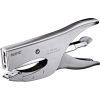 Ergonomische Leitz Heftzange in Silber mit offenem Mechanismus und Klammerzufuhr.