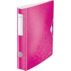 Rosa Ordner aus Kunststoff mit strukturiertem Design und seitlichem Sichtfenster für Etikett.