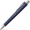 Blauer Faber-Castell Kugelschreiber Poly Ball mit ergonomischem Griff und silberner Spitze.
