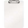 Weißes Klemmbrett mit Metall-Klemmmechanik, als Schreibunterlage geeignet.
