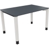 Schreibtisch mit vierfüßigem Quadratrohrgestell in lavagrau und Tischplatte in verkehrsweiß.