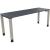 Schreibtisch in lavagrau mit vier Füßen aus Quadratrohr, Maße 180 x 68-82 x 60 cm.