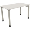 Schreibtisch mit vier Rundrohrbeinen in diamantweiß und silberaluminium, Maß 1200 x 700 mm.