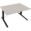 Lichtgrauer Schreibtisch mit schwarzen Beinen, Maße 1400 x 900 mm, in schlichter Bauweise.
