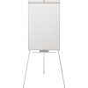 Flipchart auf einem dreibeinigen Stativ, mit glatter, leicht zu reinigender Oberfläche.