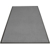 Dunkelgraue Schmutzfangmatte mit rutschfestem Vinylrücken in rechteckiger Form.