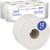 Toilettenpapierrolle mit Zentralentnahme in Verpackung von 12 Rollen.