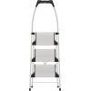 Trittleiter mit drei rutschfesten Stufen und Sicherheitsbügel, Ansicht von vorne.