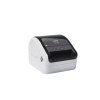 Etikettendrucker Brother QL-1100c in frontal-rechter Ansicht mit Bedientasten.