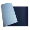 Zweifarbige Schreibunterlage in marineblau und himmelblau, leicht rollbar.