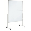 Klappbare Moderationstafel mit mobilen Rollen und zwei weißen beschreibbaren Flächen.