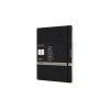 Schwarzes Moleskine Notizbuch PRO Softcover XL mit seitlichem Etikett auf einem weißen Hintergrund.