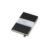 Schwarzes Aquarellbuch mit Hardcover und Banderole in der Art Kollektion, geschlossen.