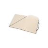 Offenes schwarzes Moleskine Notizbuch Classic Hardcover XL mit linierter Innenseite und Taschen.