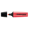 Roter STABILO® Textmarker BOSS® ORIGINAL mit offenem Deckel und sichtbarer Spitze.