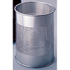 Metallischer Papierkorb mit perforiertem Ring, silberfarben, in aufrechter Ansicht.