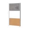 Modulare Stellwand mit Akustikwand, Pinntafel und Whiteboard in drei Bereichen.