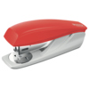 Rotes Heftgerät mit silbernem Sockel und ergonomischem Design, für Bürogebrauch geeignet.