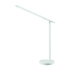 Filigrane, weiße Tischleuchte mit schmalem LED-Lichtarm und runder Standbasis.