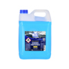Blauer Kanister mit Frostschutzmittel für die Scheibenwaschanlage, 5 Liter Inhalt.