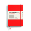 Rotes Hardcover-Notizbuch im DIN A5-Format mit kariertem Innenteil und Gummiband.