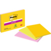 Drei Farben von Super Sticky Haftnotizen in einem Block mit gelbem Cover und Verpackung.