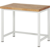 Buchenarbeitsplatte auf einem weißen Stahlgestell mit geraden Beinen, seitliche Ansicht.