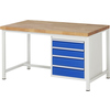 Arbeitstisch mit Buchenplatte und einem Unterbau mit vier blauen Schubladen.