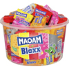 Runde Kunststoffdose mit bunten MAOAM Bonbons Bloxx in verschiedenen Geschmacksrichtungen.