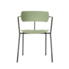 Grüner Besucherstuhl im Bistro-Stil mit Metallgestell und minimalistischer Form.