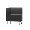 Schwarzer, moderner Sessel mit Ecken und Metallbeinen, geeignet für Besprechungszonen.