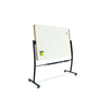 Drehbares, mobil einsetzbares Flipchart in Holzoptik mit Stiftbehälter und Beschriftung.