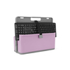 Violette Organisationsbox mit Laptop-Erhöhung, Trennrippen und Tastatur im oberen Fach.