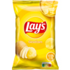 Eine Packung Lays Chips gesalzen mit gelbem Hintergrund und Kartoffelabbildung.