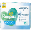 Packung mit Pampers Feuchttüchern Harmonie Aqua, gekennzeichnet mit 99% Wasser und ohne Plastik.