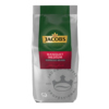 Packung mit JACOBS Espresso Banquet Medium Kaffeebohnen in silberner Verpackung.