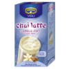 Paket mit Chai Latte in der Geschmacksrichtung Vanille-Zimt, seitliche Ansicht.